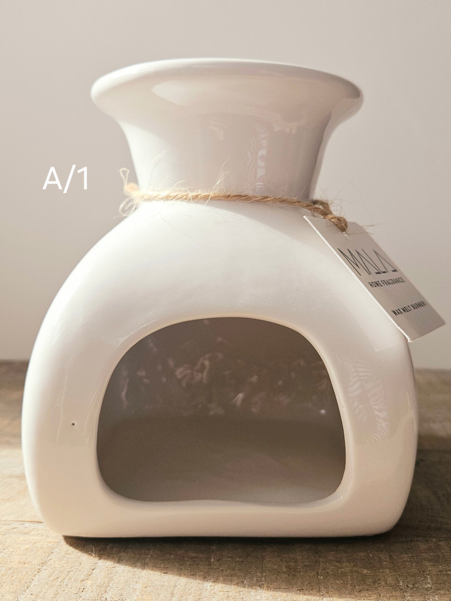 'FLAME' Ceramic Wax Melt Burner - White (Seconds)